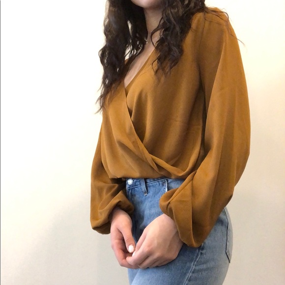 Gentle Fawn Blouse - Picture 2 of 9